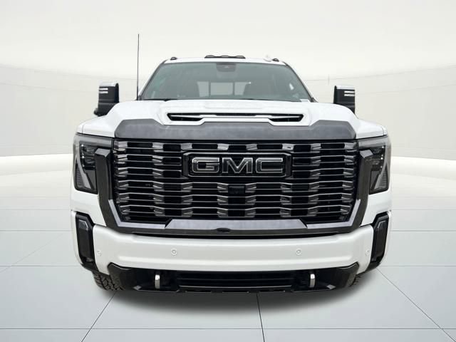 Used 2024 GMC Sierra 3500 Denali Ultimate image 8