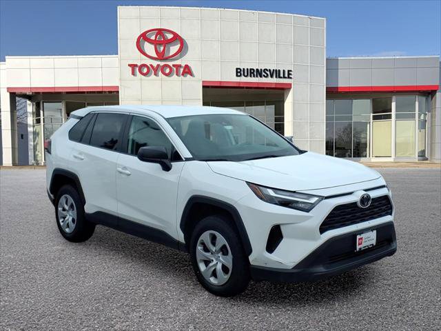 Certified 2025 Toyota RAV4 LE AWD/4WD image 1