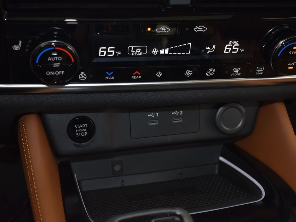 New 2026 Nissan Rogue Platinum image 9