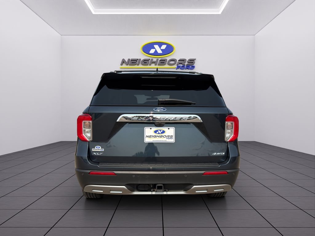Used 2024 Ford Explorer XLT w/ Equipment Group 202A AWD/4WD image 5