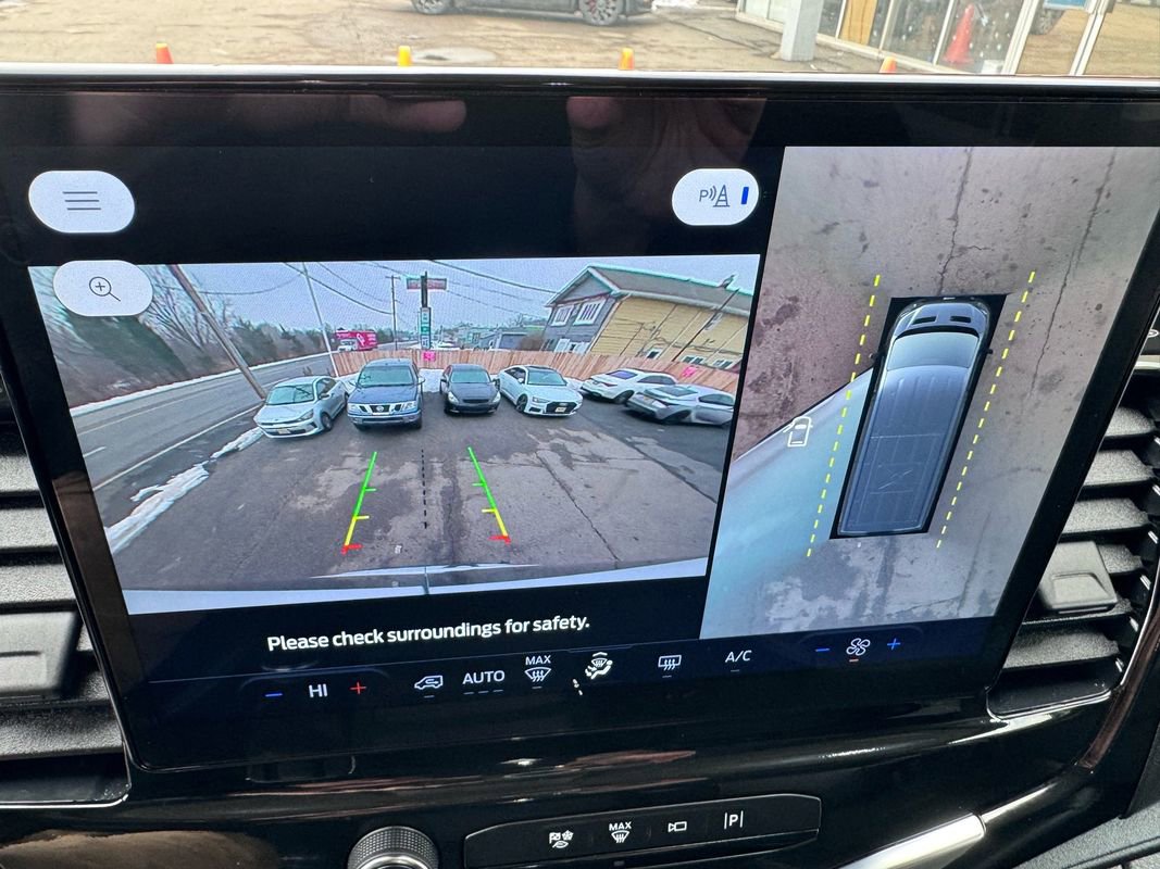 Used 2025 Ford Transit 350 Medium Roof AWD w/ Interior Upgrade Package image 22