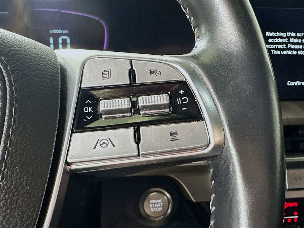 Used 2023 Kia Telluride EX w/ EX Captain's Chair Package image 24