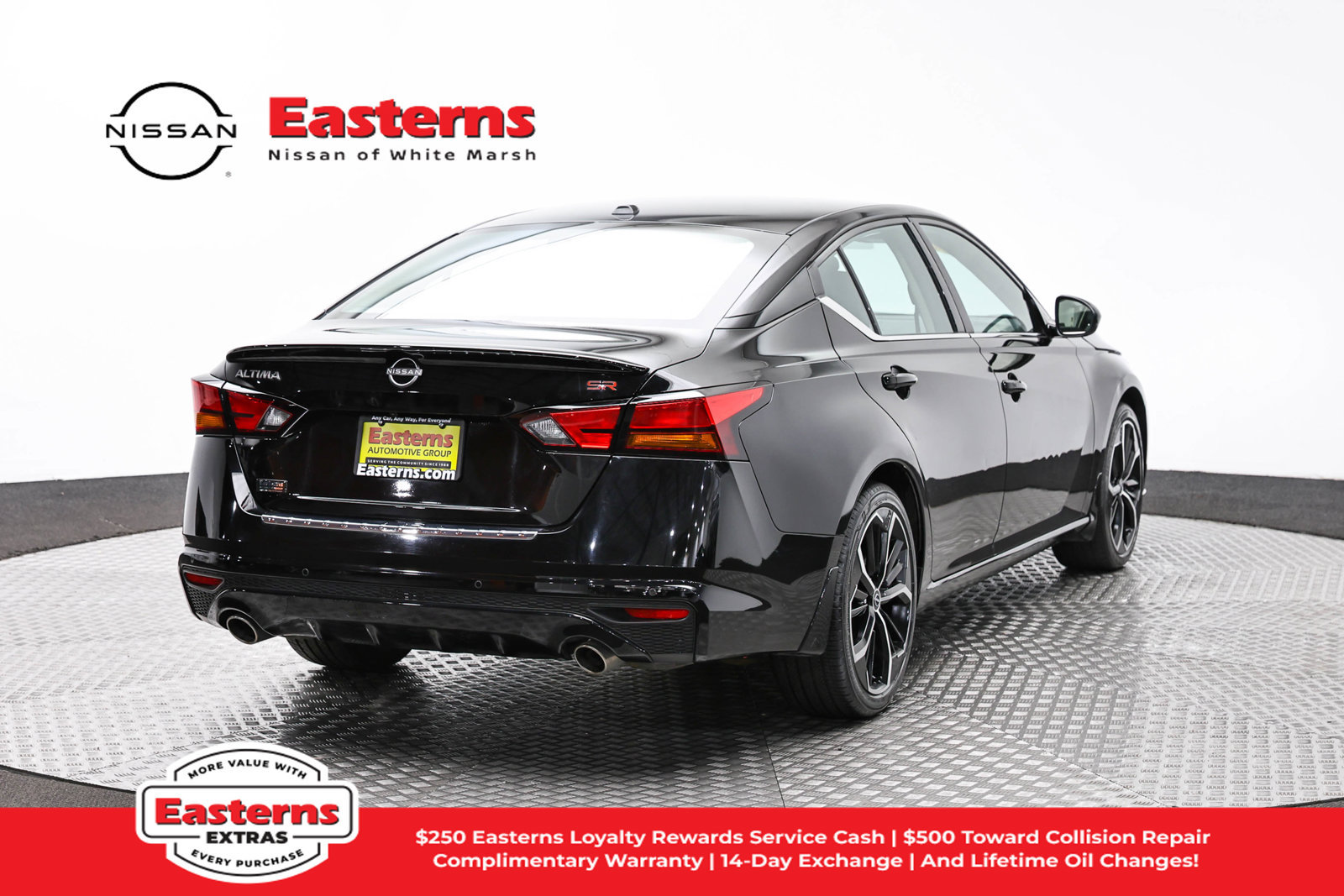 Used 2023 Nissan Altima 2.5 SR FWD image 5