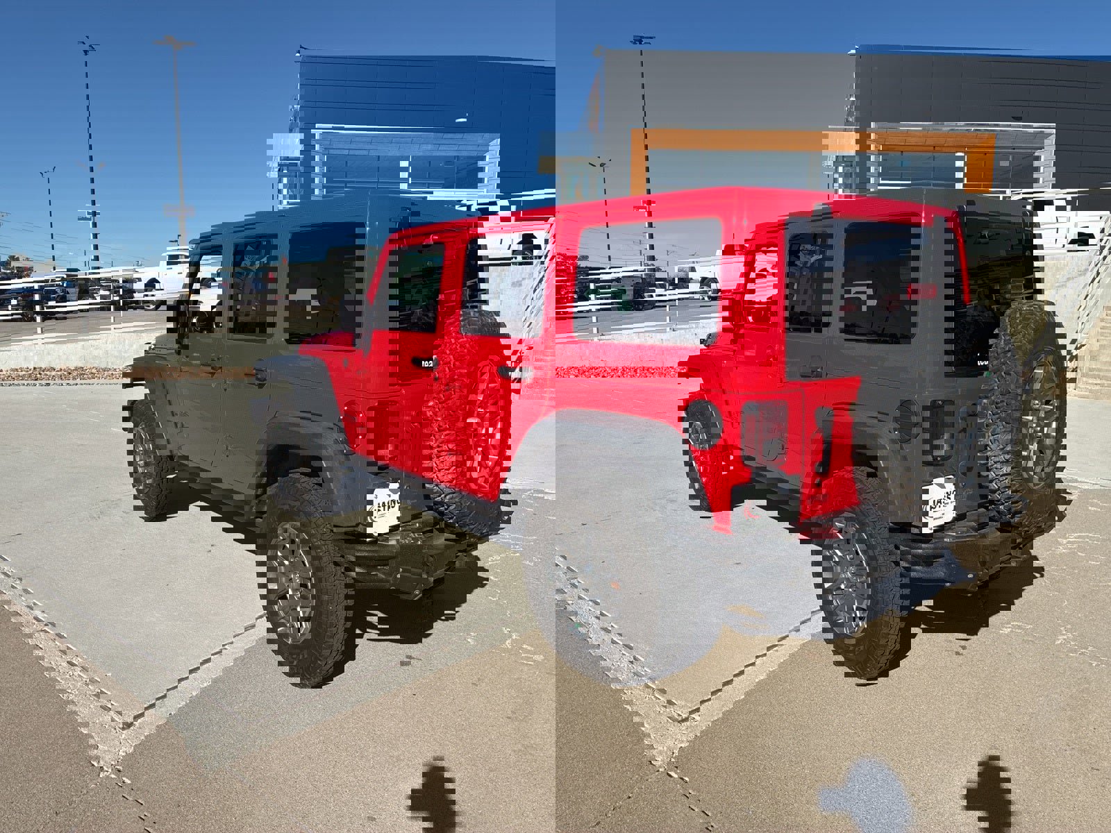 Used 2018 Jeep Wrangler Unlimited Rubicon w/ Connectivity Group image 3