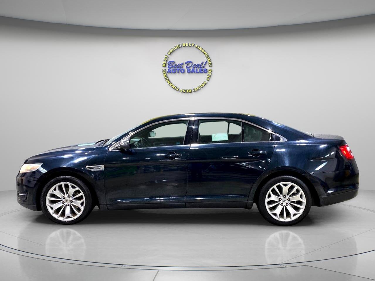 Used 2014 Ford Taurus Limited image 2