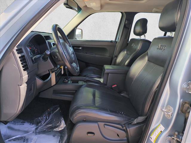 Used 2012 Jeep Liberty Sport AWD/4WD image 15