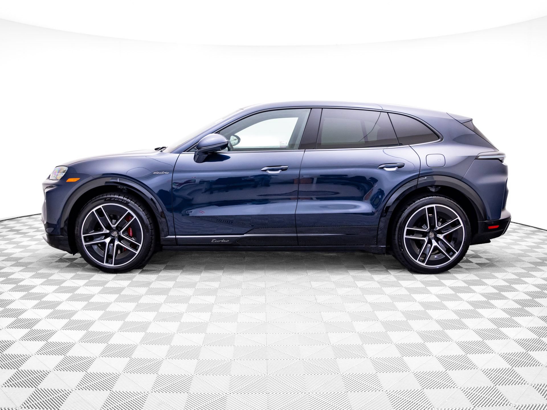 New 2026 Porsche Cayenne Turbo AWD/4WD video 2