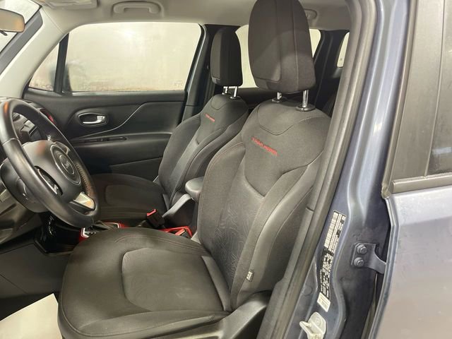 Certified 2019 Jeep Renegade Trailhawk image 11