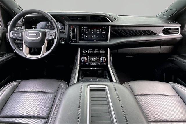 Used 2023 GMC Yukon Denali AWD/4WD image 7