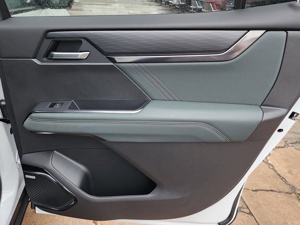 New 2026 GMC Acadia AT4 image 44