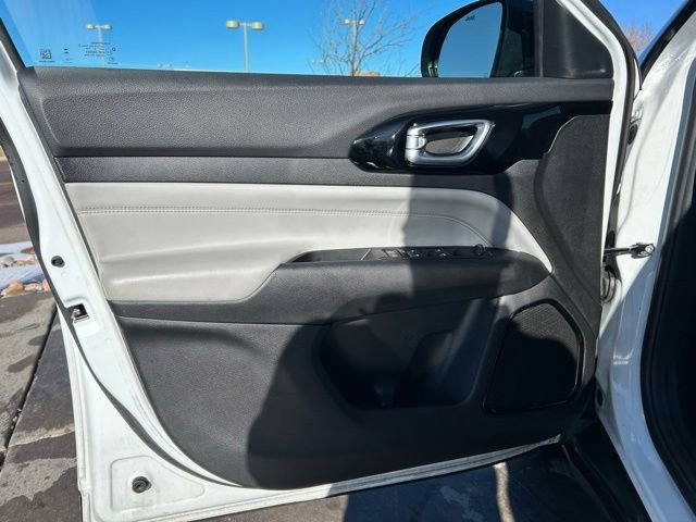 Used 2023 Jeep Compass Limited image 22