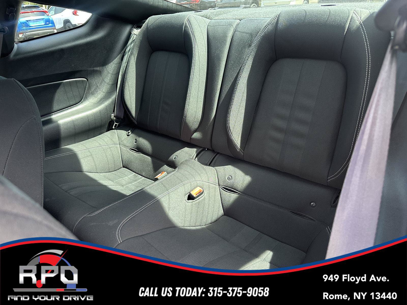 Used 2018 Ford Mustang Coupe RWD image 16