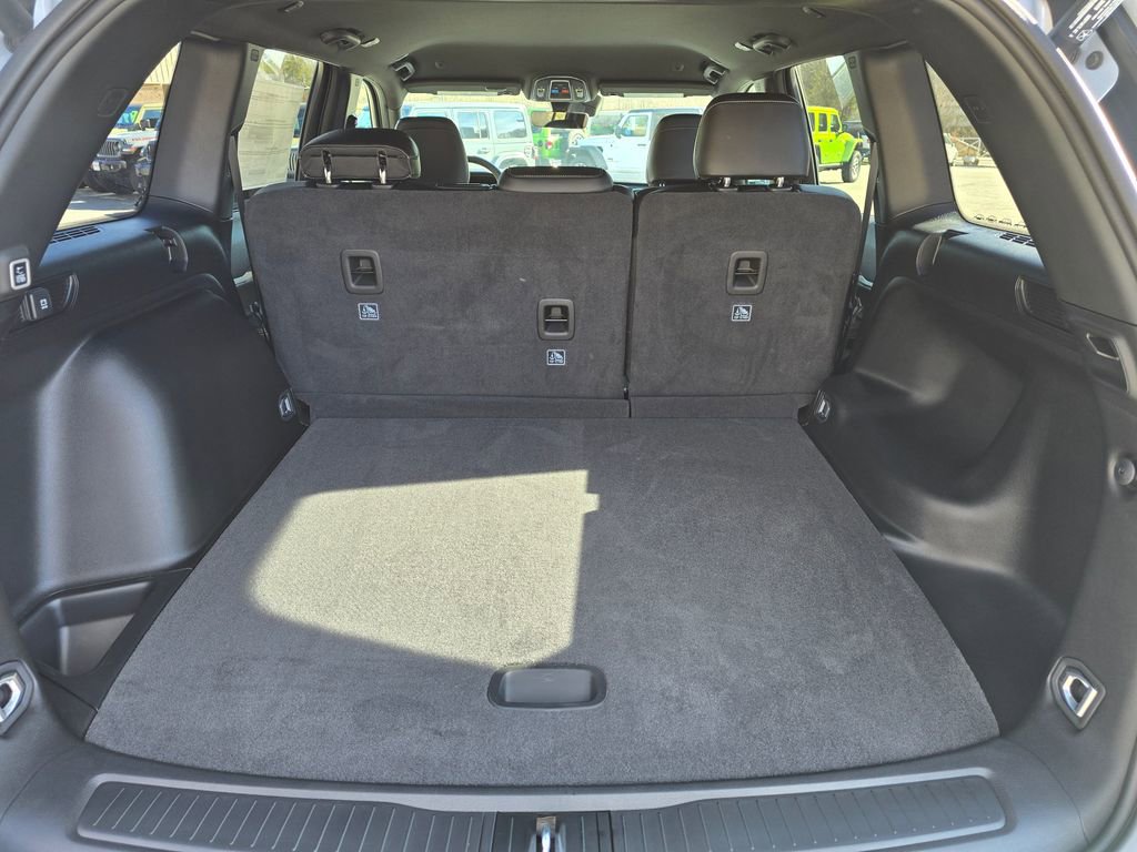 New 2025 Jeep Grand Cherokee Limited w/ Black Appearance Package image 14