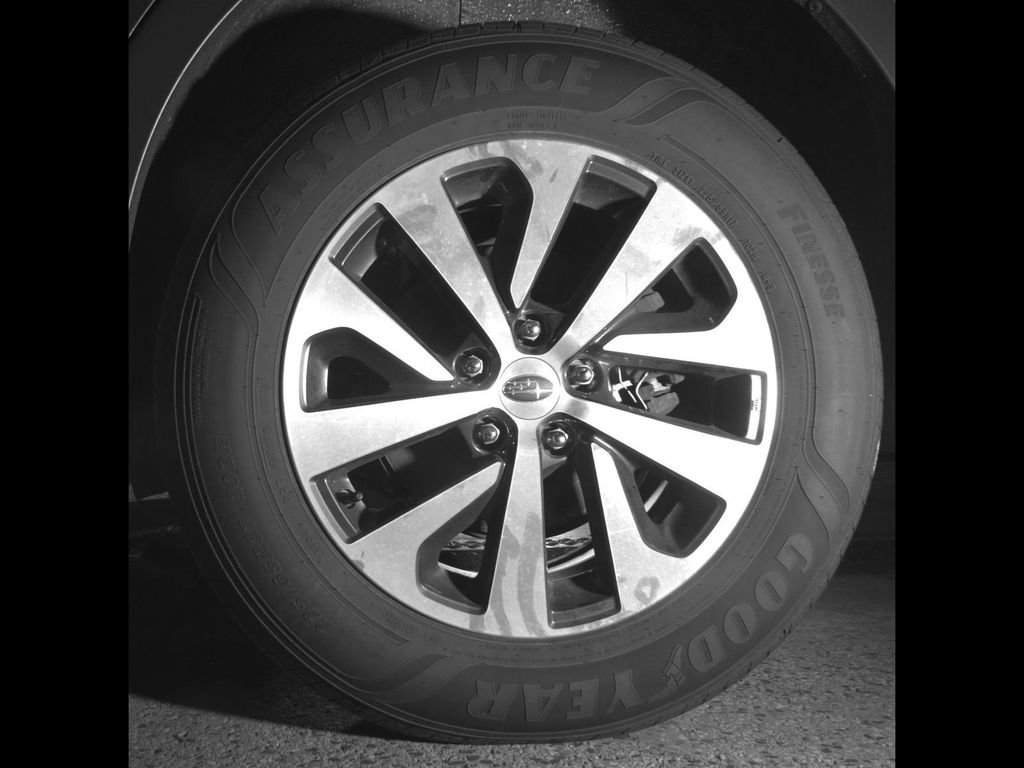 Used 2022 Subaru Outback Premium image 16