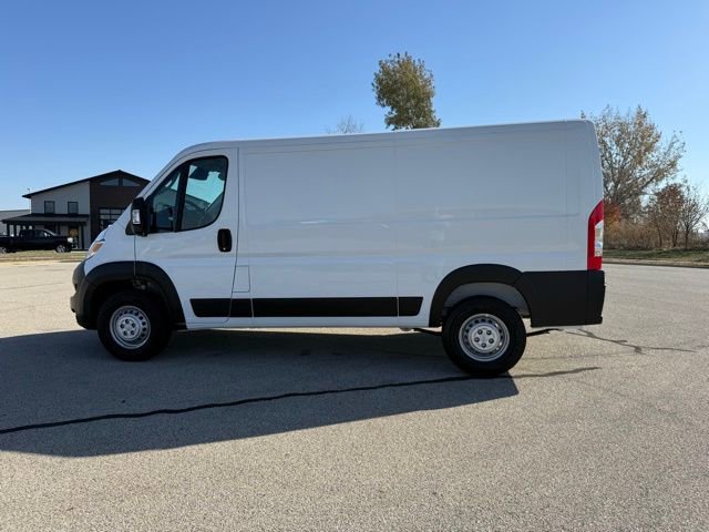 Used 2025 RAM ProMaster 2500 w/ Convenience Group image 20