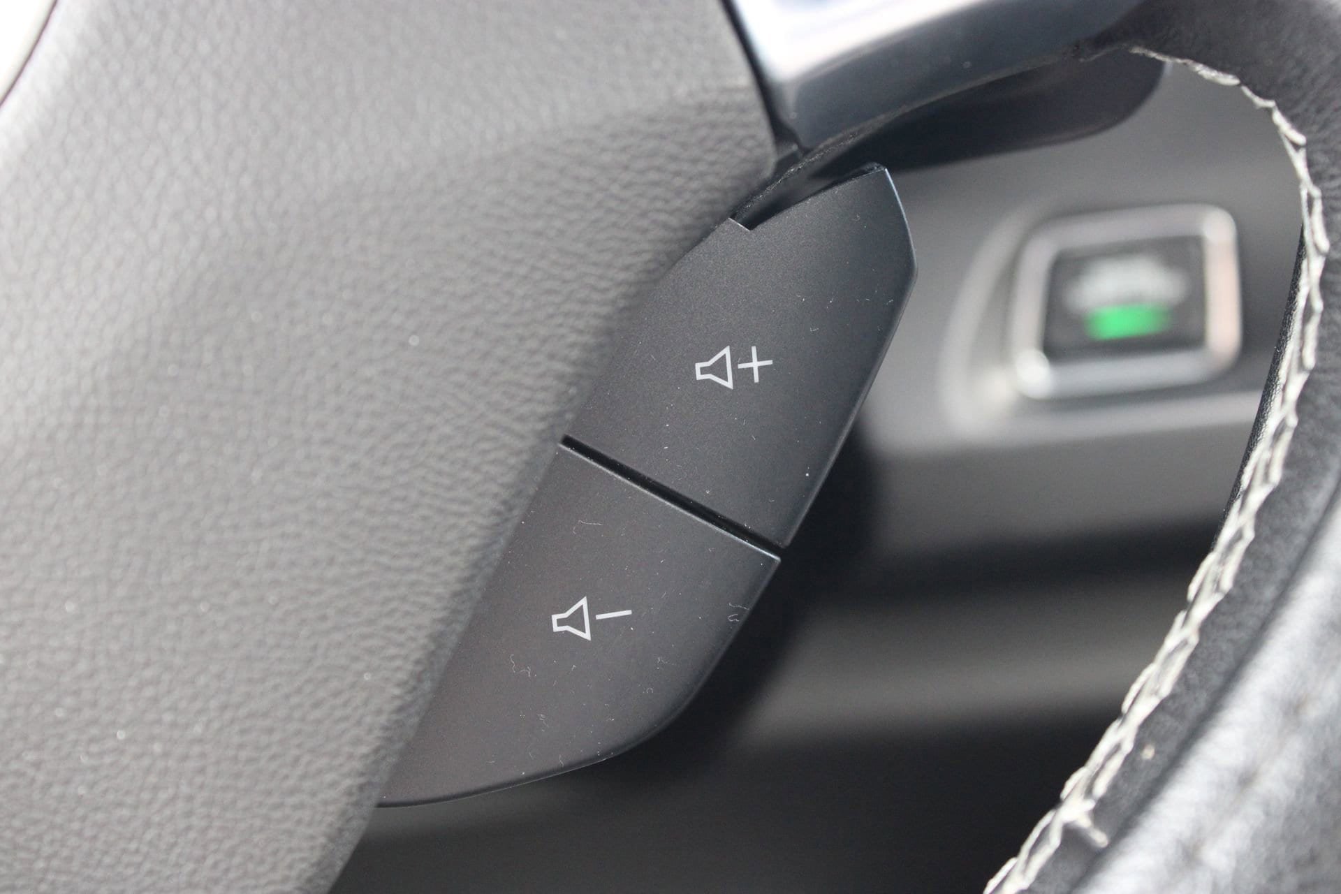 Used 2022 Chevrolet Camaro LT image 29