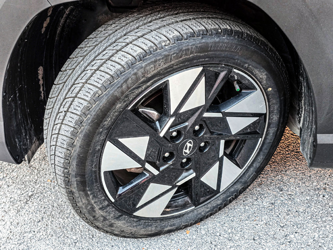 Used 2024 Hyundai Kona SEL FWD image 10