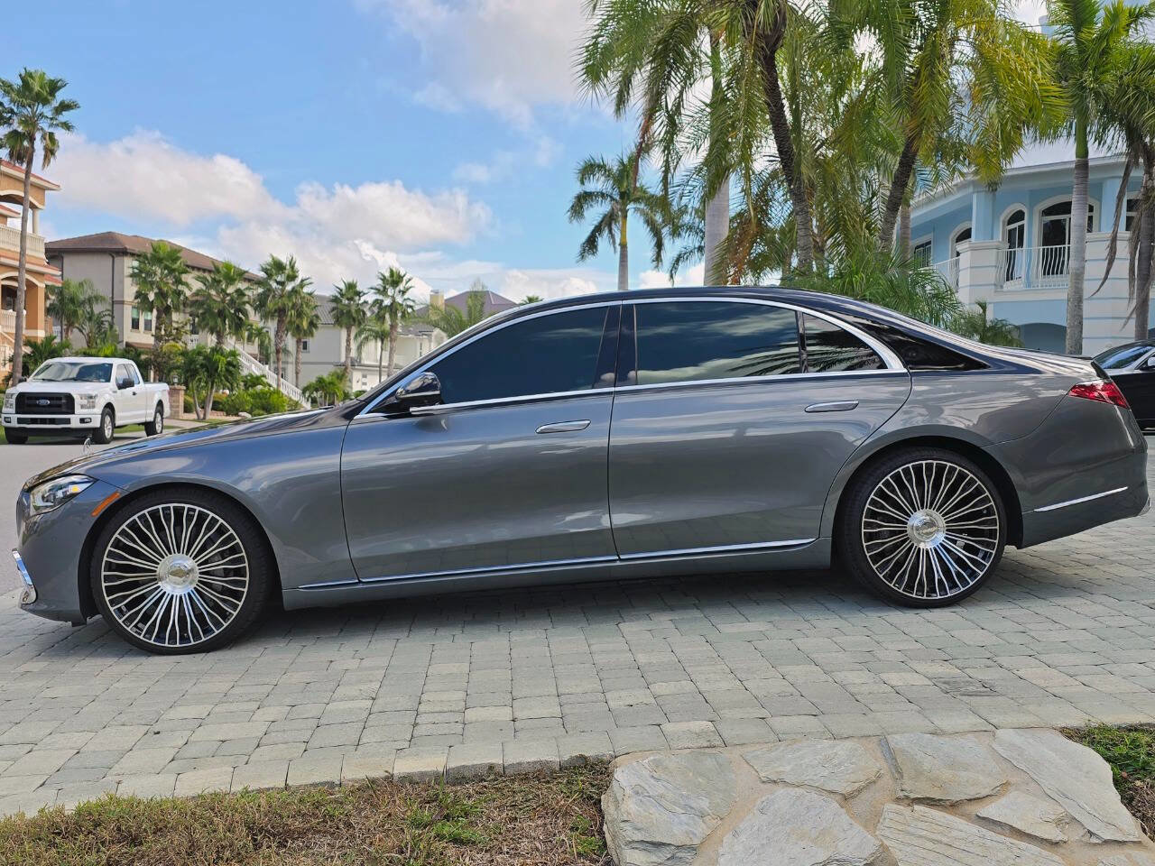 Used 2022 Mercedes-Benz S 580 4MATIC Sedan w/ Rear Seat Package image 34