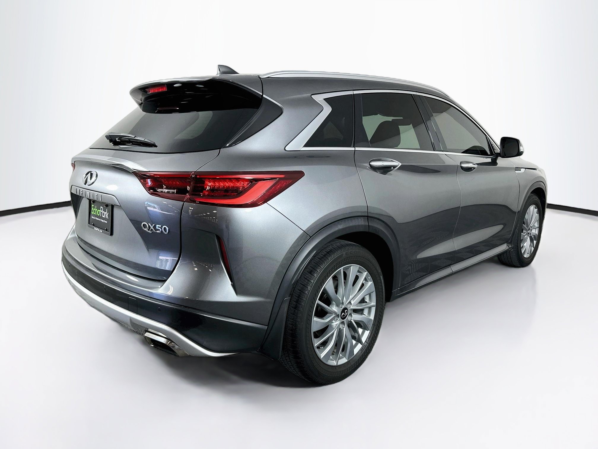 Used 2023 INFINITI QX50 Luxe FWD image 9