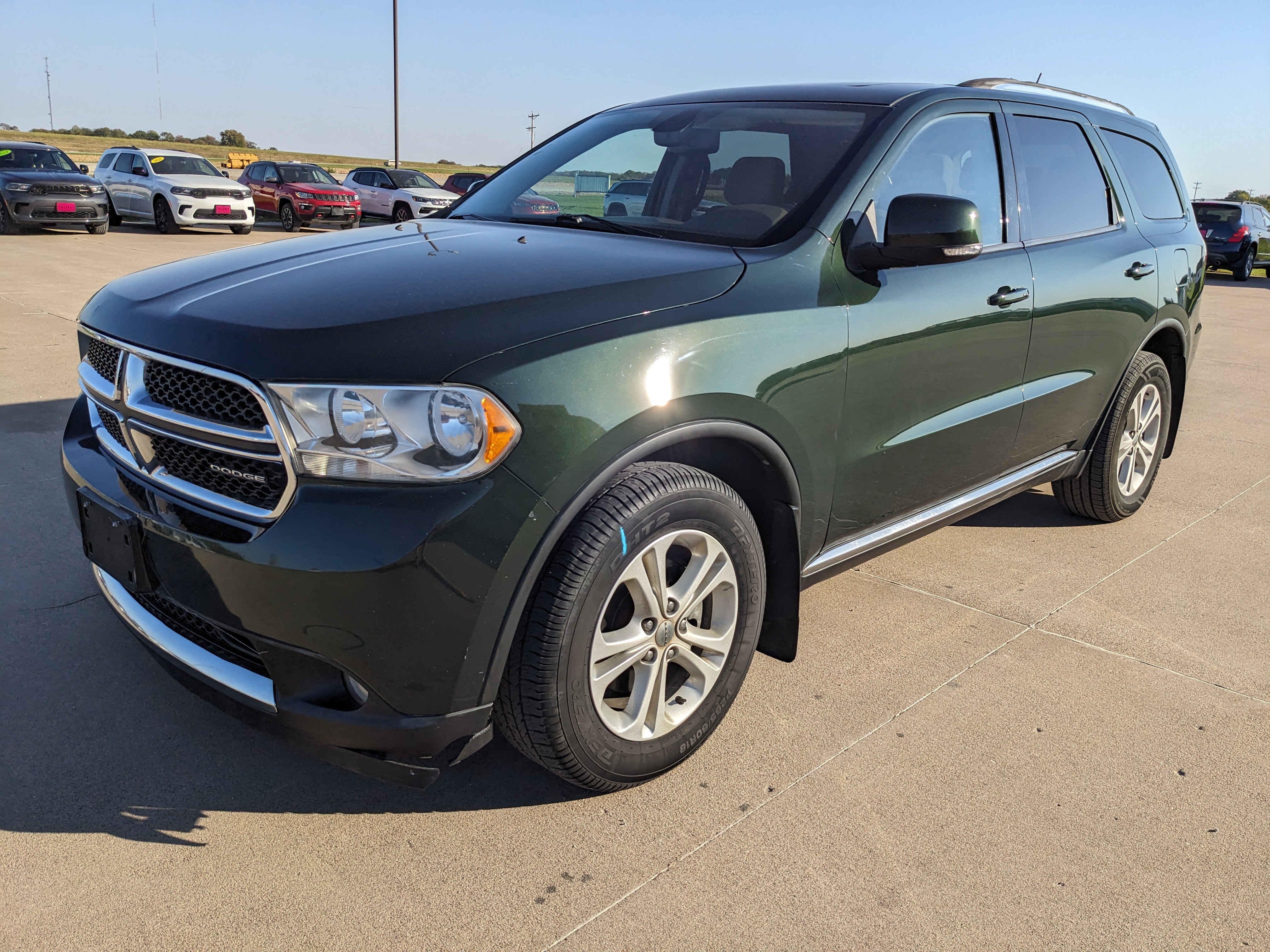 Used 2011 Dodge Durango Crew w/ Entry Nav/Commuter Group AWD/4WD image 4