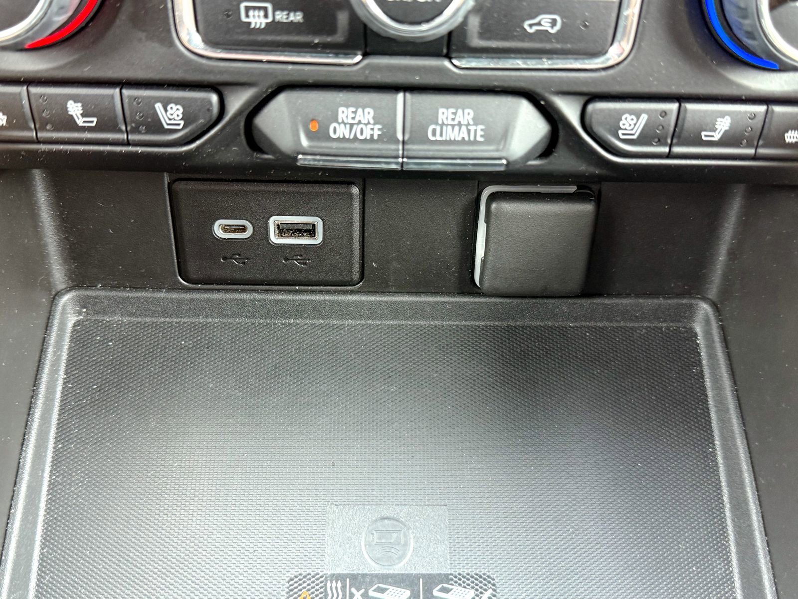 Certified 2022 Chevrolet Tahoe Premier AWD/4WD image 39