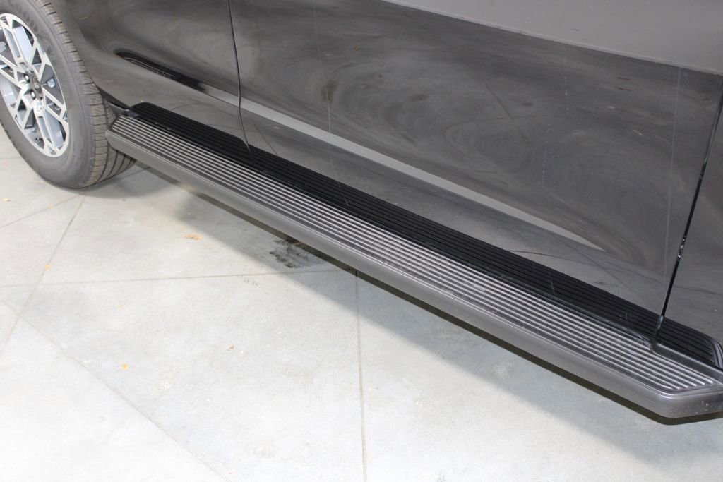 New 2026 Ford Expedition Active image 11