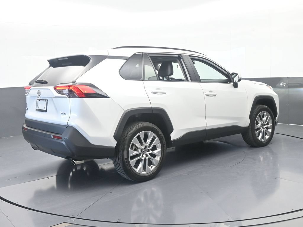 Used 2025 Toyota RAV4 XLE Premium FWD image 6