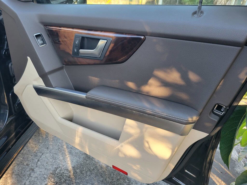 Used 2015 Mercedes-Benz GLK 250 GLK 250 BlueTEC AWD 4MATIC 4dr image 26