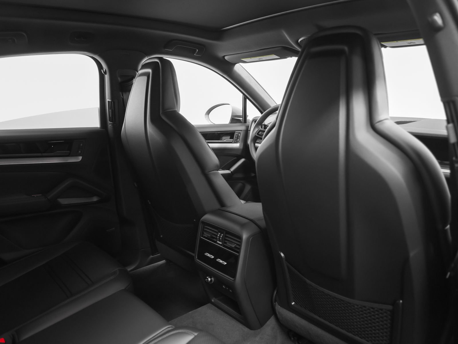 New 2026 Porsche Cayenne Coupe AWD/4WD image 26
