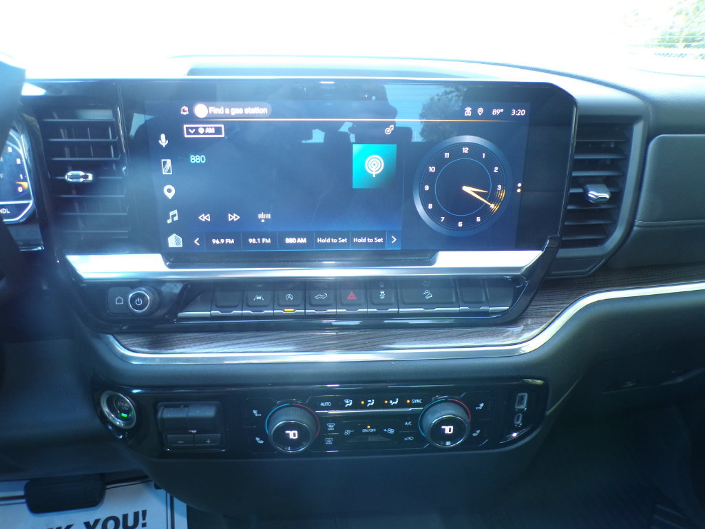 Used 2023 Chevrolet Silverado 1500 LT AWD/4WD image 25