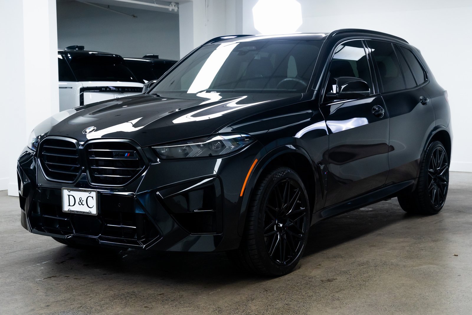 Used 2025 BMW X5 M Competition image 3