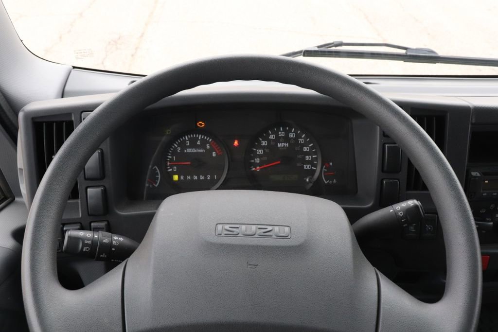 Used 2020 Isuzu NPR image 26