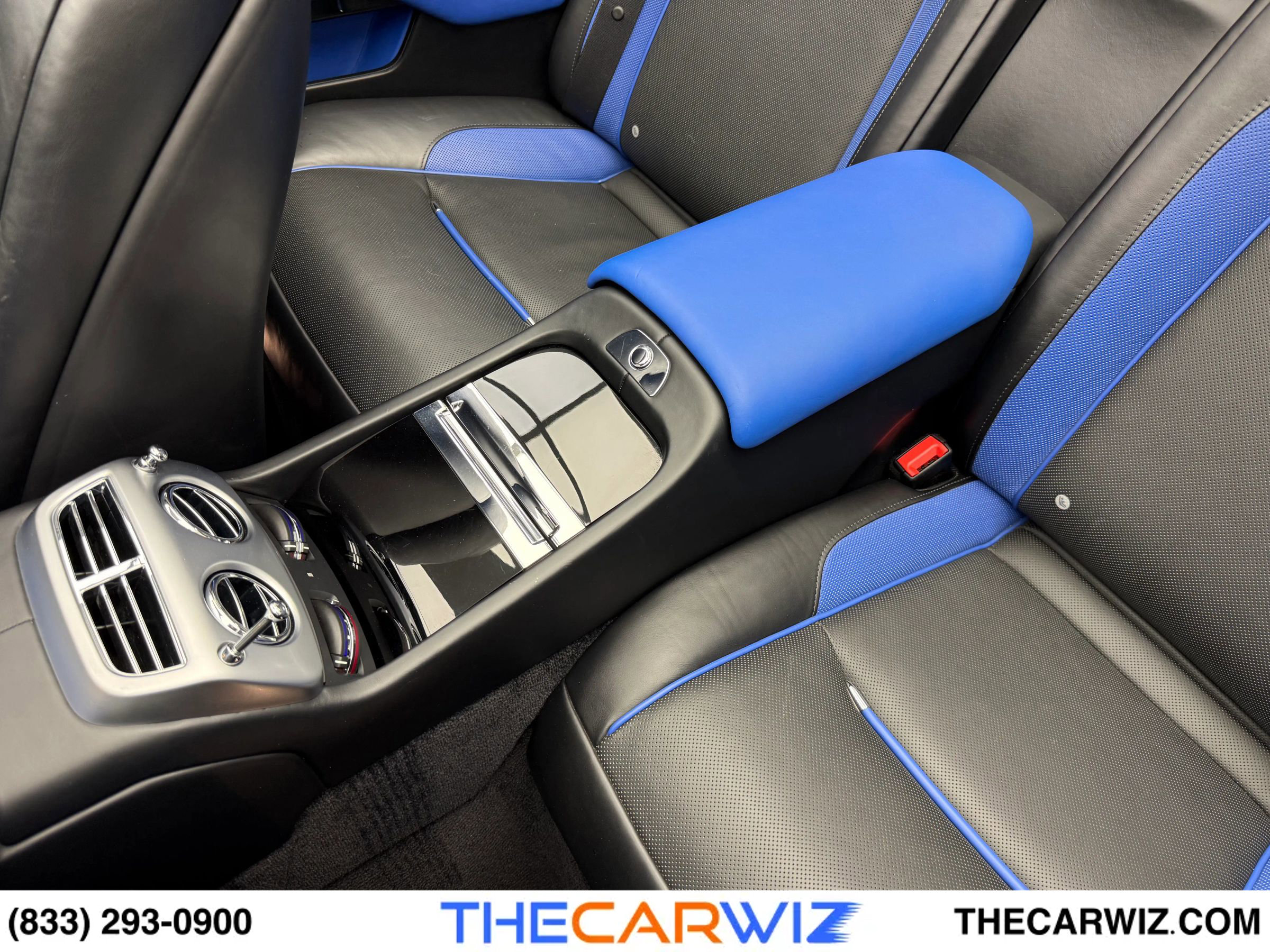 Used 2019 Rolls-Royce Dawn image 38