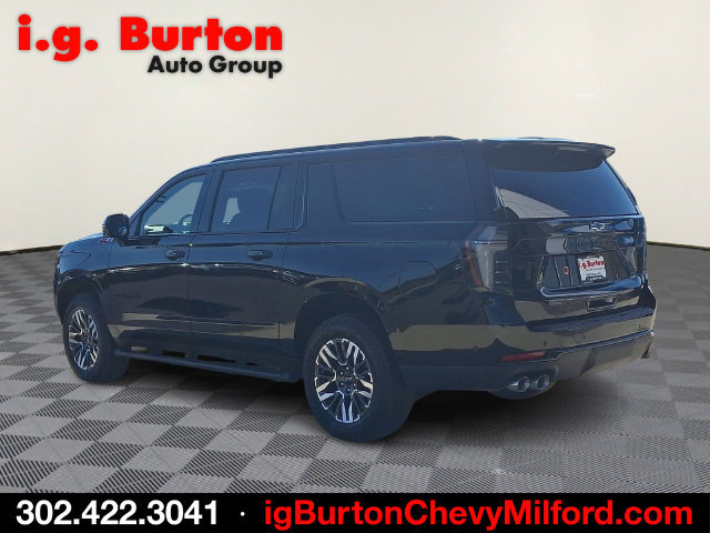 New 2026 Chevrolet Suburban Z71 w/ Comfort Package AWD/4WD image 3