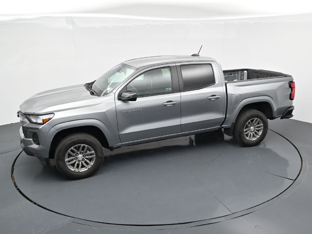 Used 2024 Chevrolet Colorado LT w/ LT Convenience Package RWD image 18