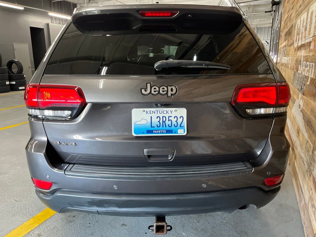 Used 2016 Jeep Grand Cherokee Laredo 75th Anniversary AWD/4WD image 23