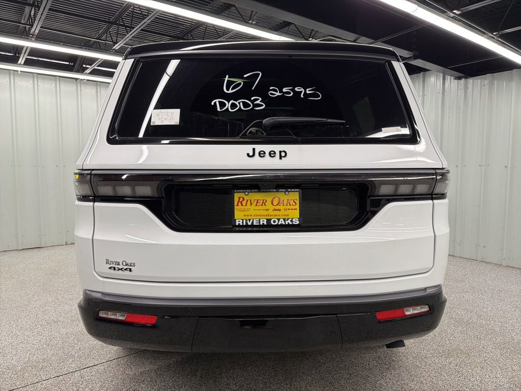 New 2026 Jeep Grand Wagoneer Summit w/ Rear Seat Video Group I image 5