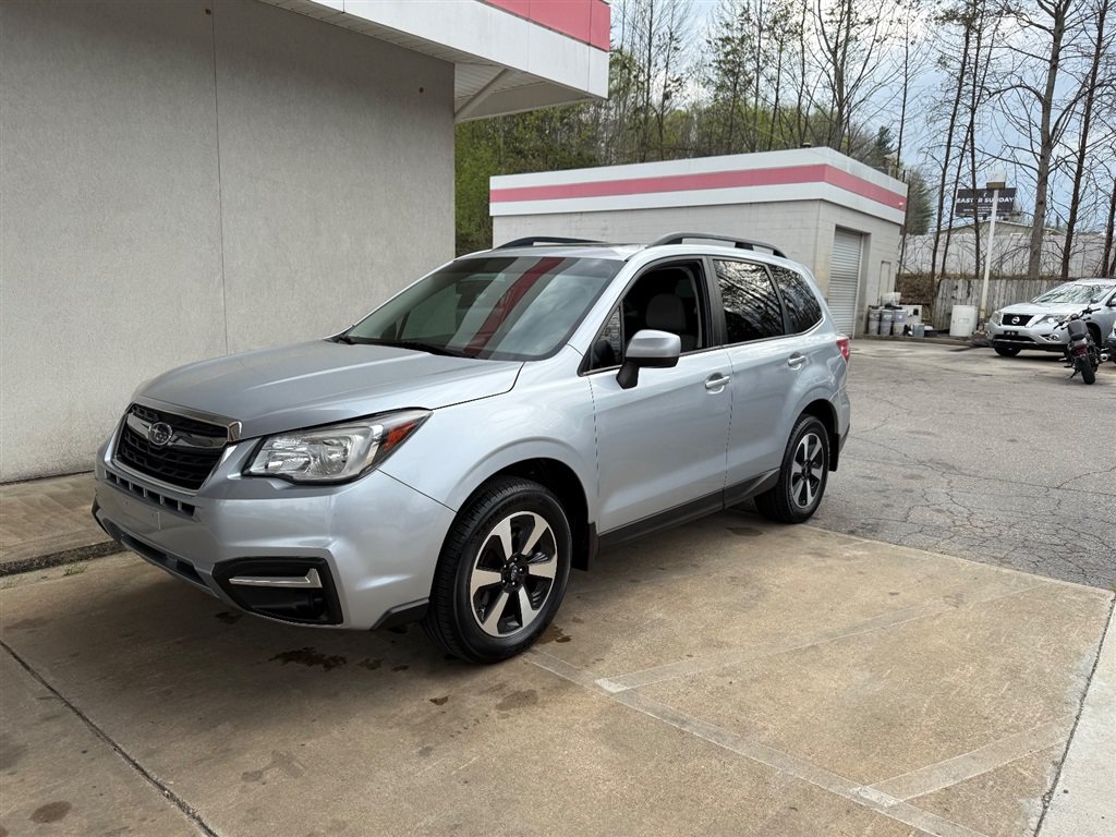 Used 2018 Subaru Forester 2.5i Premium AWD/4WD image 16