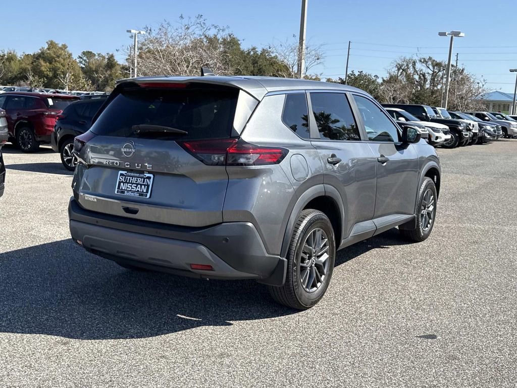 Certified 2023 Nissan Rogue S image 4