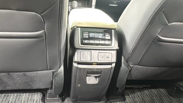 Certified 2025 Subaru Ascent Limited w/ Popular Package #2 image 42