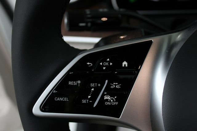 New 2025 Mercedes-Benz C 300 4MATIC Sedan image 19