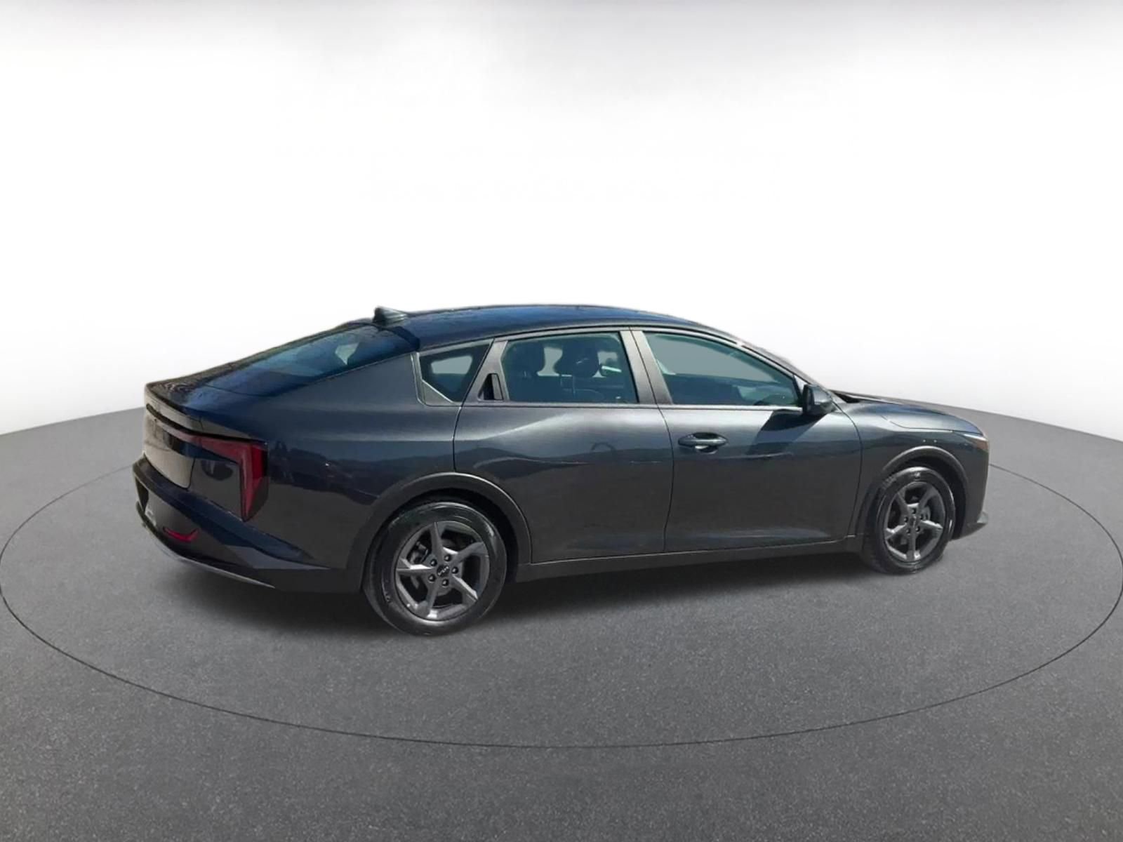 Used 2025 Kia K4 LXS image 14