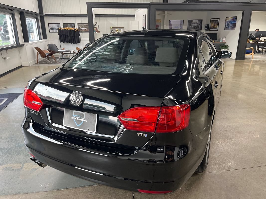 Used 2014 Volkswagen Jetta TDI FWD image 12