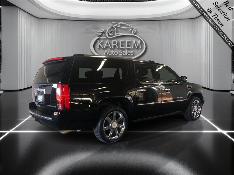 Used 2011 Cadillac Escalade ESV Premium AWD/4WD image 5