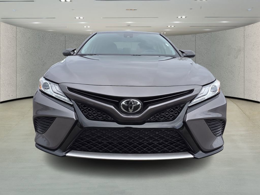 Used 2020 Toyota Camry XSE FWD image 8
