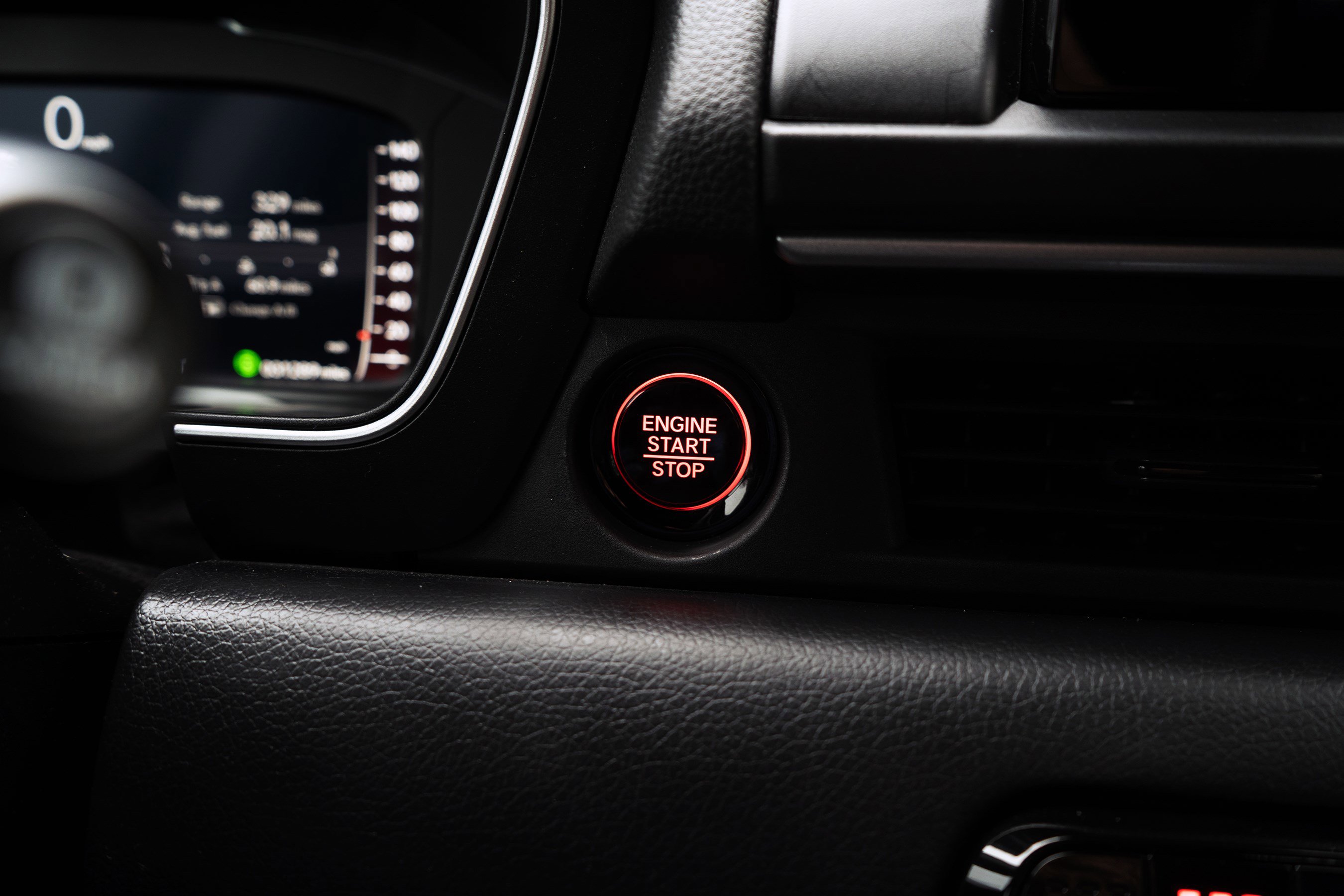 Used 2025 Honda Pilot Black Edition image 26