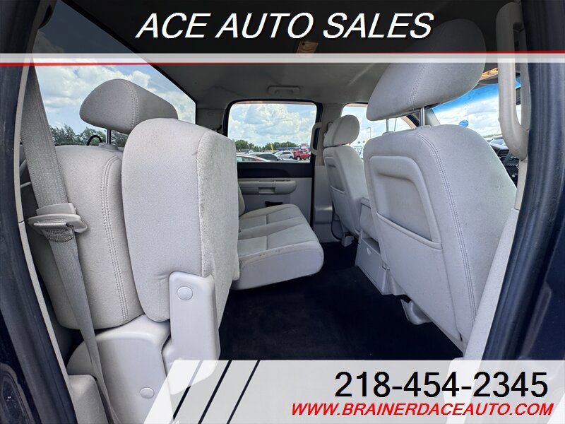Used 2011 Chevrolet Silverado 1500 LT w/ All-Star Edition AWD/4WD image 17