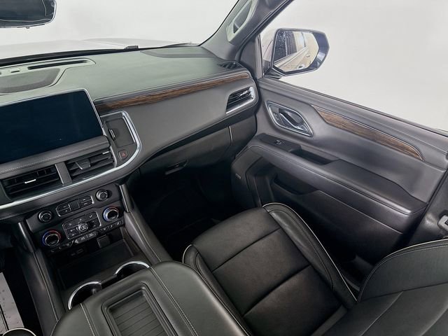 Used 2021 Chevrolet Suburban Premier w/ Premium Package image 25