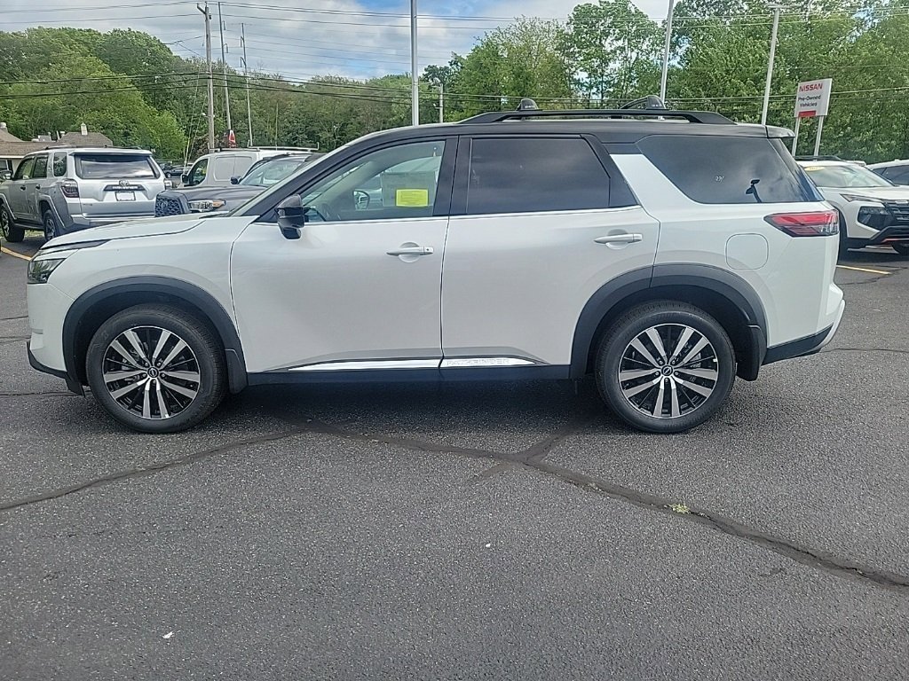 Certified 2025 Nissan Pathfinder Platinum w/ Cargo Package image 2