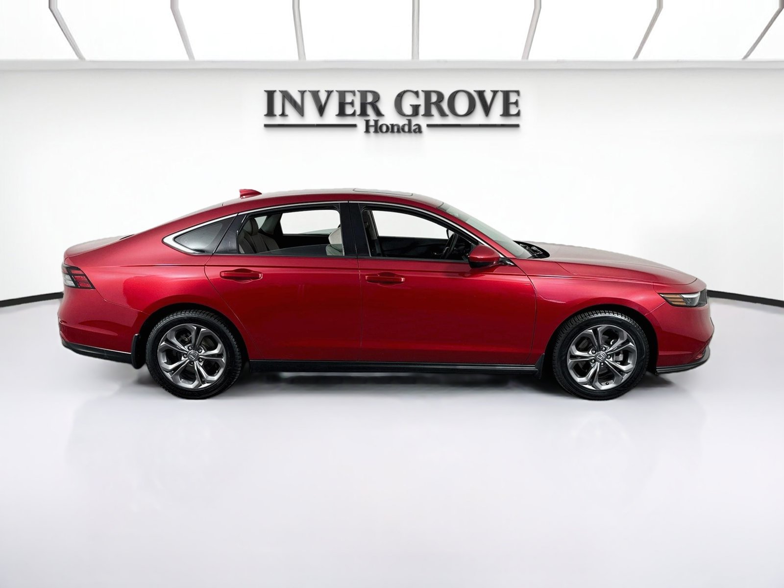Used 2024 Honda Accord EX image 4